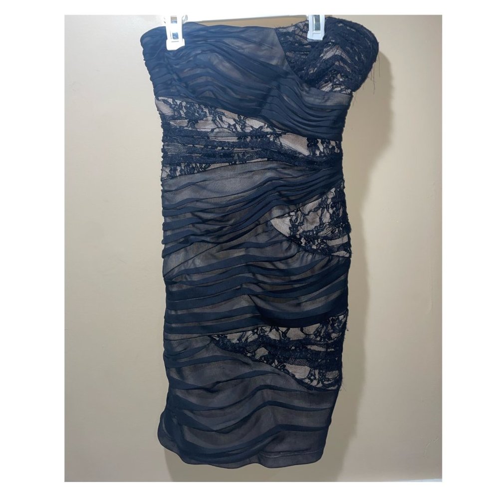 City Studio Medium black/nude lace dress